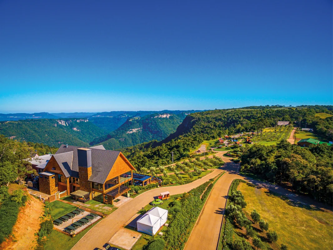 Vista do terreno e das serras do Olivas do Gramado! 